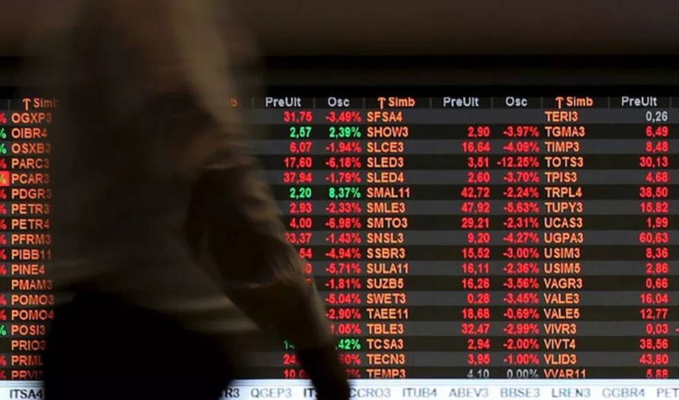 2015-08-24t205642z_1006890001_lynxnpeb7n133_rtroptp_4_brazil-bovespa-fecha.webp.jpeg
