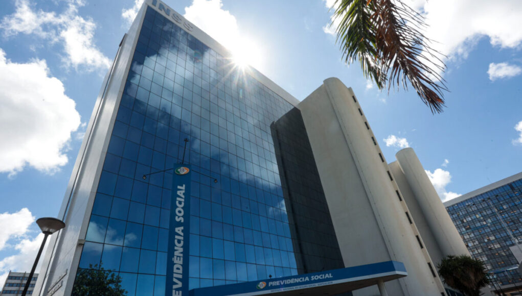 Fachada-do-edificio-sede-do-Instituto-Nacional-do-Seguro-Social-INSS-em-Brasilia-Metropoles-7-1200x8.jpeg