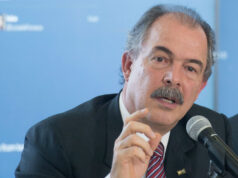 Mercadante defende Haddad, mas diz que IOF dificulta crédito