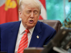 Corte dos EUA autoriza Trump a cancelar visto de 500 mil imigrantes