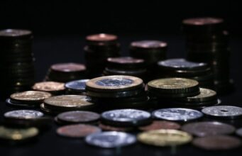 Contas externas têm deficit de US$ 8,36 bi em janeiro, diz BC