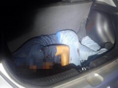 07:45 –
Homem é encontrado morto com 8 marcas de tiros dentro de porta-malas em Cuiabá