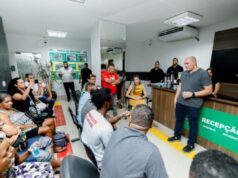 21:04 –
Abilio recebe ambulantes e reforça que calçadas não serão liberadas; sindicato espera novas negociações