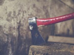 08:53 –
Homem é baleado e morto com golpes de machado e facão