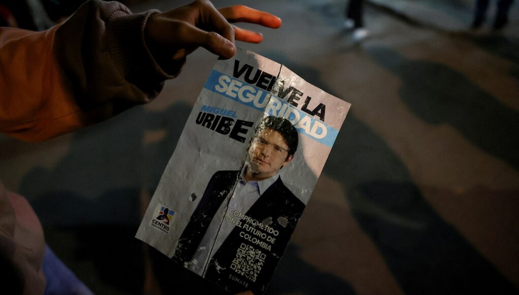 2025-06-08T014054Z_2144427939_RC20YEANW3FZ_RTRMADP_3_COLOMBIA-POLITICS-URIBE.jpg