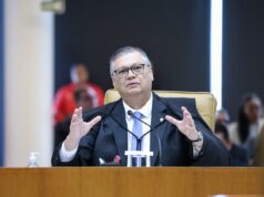 Dino dá o 3º voto para condenar ré do 8 de Janeiro que celebrou depredação do STF – CartaCapital