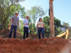 Engenheiro e fiscal de obras acompanham avanços na reconstrução da ponte entre Monte Castelo e Vila Operária