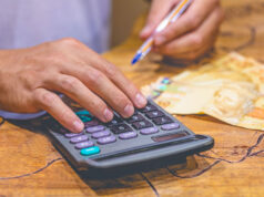 Demanda por crédito no Brasil cai 2% em abril ante março, mostra índice