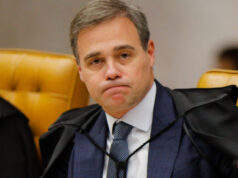 Mendonça diz que responsabilizar redes é tarefa do Congresso