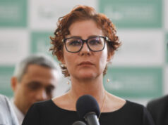 Moraes determina a prisão preventiva de Carla Zambelli