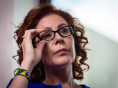 Motta atende STF e bloqueia salários e verbas pagas a Zambelli