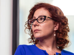 Na rota de fuga, Zambelli continuou a votar em sessões da Câmara