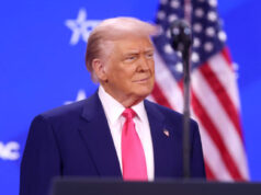 Trump comemora ataque “muito fraco” do Irã e diz ser hora da paz