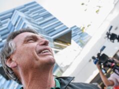 Vídeo: Bolsonaro se diz “muito feliz” por poder ficar diante de Moraes