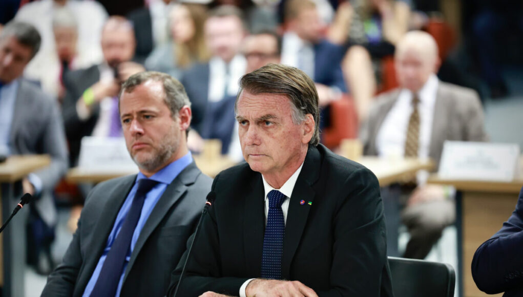 Ex-presidente-Jair-Bolsonaro-e-reus-e-investigado-por-supostamente-golpe-de-Estado-no-Brasil-STF-Met.jpeg