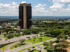 A 15%, maior Selic em quase 20 anos frustra governo. Veja perspectivas