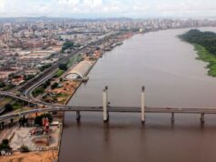 RS: Guaíba atinge cota de inundação no Cais Mauá, em Porto Alegre
