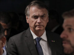 Bolsonaro presta depoimento a Moraes por tentativa de golpe