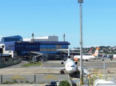 Reforma tributária pode reduzir demanda por voos em 30%