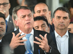 Bolsonaro transferiu R$ 2 milhões a Eduardo Bolsonaro nos EUA