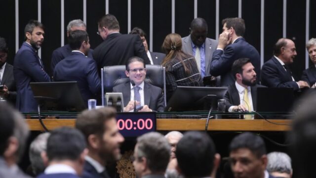 camara-dos-deputados-motta-16jun2025-848x477.jpg