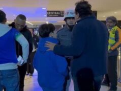 jogo do Brasil tem criança com roupa da Itália barrada