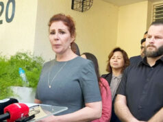 Carla Zambelli deixa o Brasil e diz que pedirá licença do mandato