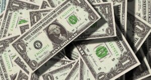 R$ 4,90 é o próximo alvo para o dólar? Grafistas veem espaço para mais quedas