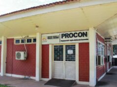 Prefeitura firma termo cooperação para orientar várzea-grandenses sobre uso consciente dos cartões consignados