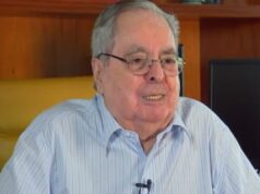 Benedito Ruy Barbosa recebe alta e deixa hospital após mês internado