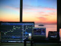 Por que tantas empresas estão deixando a B3 e outras estão recomprando ações?