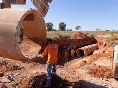 Prefeitura de Rondonópolis | Prefeitura inicia obras para acabar com erosão em rua do Parque dos Lírios