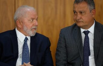 Lula assina Lei da Reciprocidade sem citar EUA diretamente