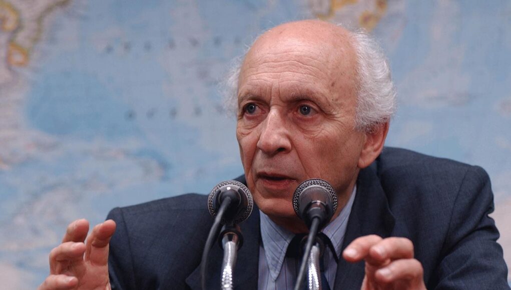 1280px-Ambassador_Rubens_Ricupero.jpg