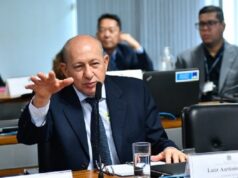 Quem esteve com Pagot no passado vai querer ele de volta à política, crava Carvalho