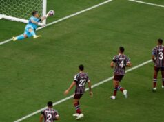 Paredão do Fluminense, Fábio é destaque em jornais da Europa: “os recordes não param de chegar”