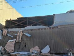 Trabalhador fica ferido após queda de fachada em supermercado