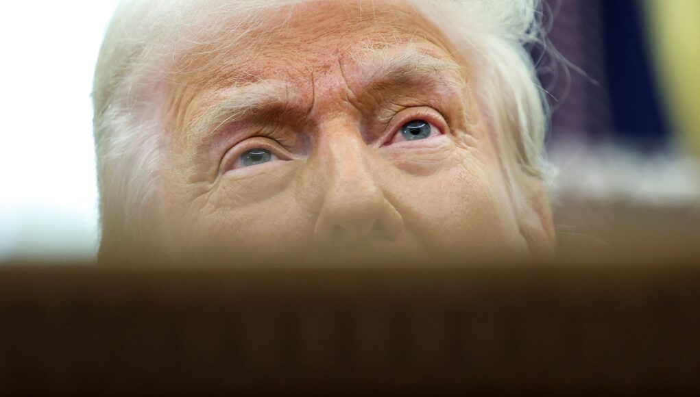 2025-02-13T194312Z_1715401011_RC2TTCA1S47C_RTRMADP_3_USA-TRUMP-TARIFFS.jpg