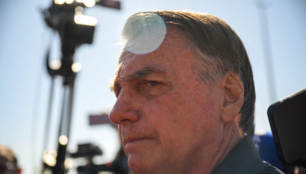 2025-07-18T141801Z_1754403061_RC21PFALMX15_RTRMADP_3_BRAZIL-BOLSONARO.jpg
