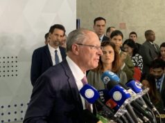 Alckmin diz haver “empenho” para resolver tarifaço, mesmo com prazo curto