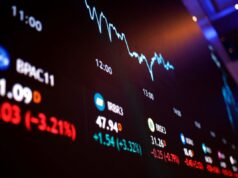 Ibovespa tem leve queda após flertar com 135 mil pontos e apesar de Vale e Petrobras