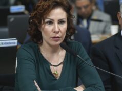 Câmara rejeita cassação e mantém o mandato de Carla Zambelli