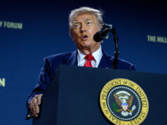 Trump assina decreto e confirma tarifa de 50% contra o Brasil