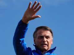 Motociata com Bolsonaro atrai aliados. Veja quem foi