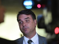 Flávio Bolsonaro agradece vice-premiê italiano por apoio a Zambelli