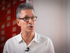 Zema diz que tarifaço contra Brasil é erro de Trump e culpa Lula