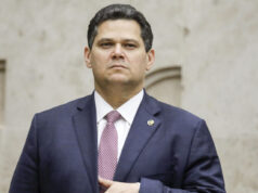 Alcolumbre promulgará aumento de deputados em caso de negativa de Lula