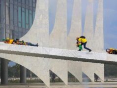 Moraes revoga domiciliar de idosas do 8/1 após mil descumprimentos