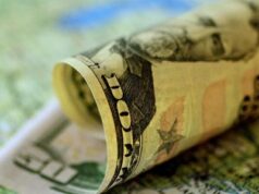 Ibovespa mantém alta após decisão do STF sobre IOF e dólar fica estável