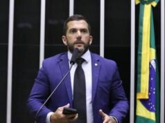 Morto ‘assina’ documento em projeto bancado por emenda de Carlos Jordy